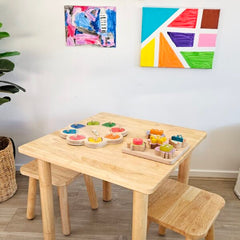 QToys - Round table and 4 chairs