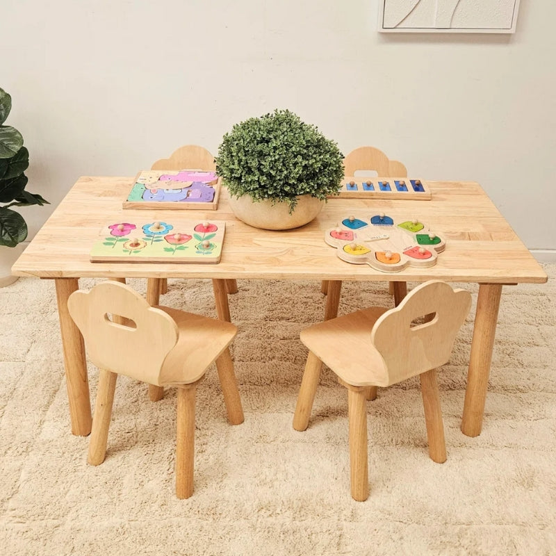 QToys - Classic Rectangular Table  4 Chairs