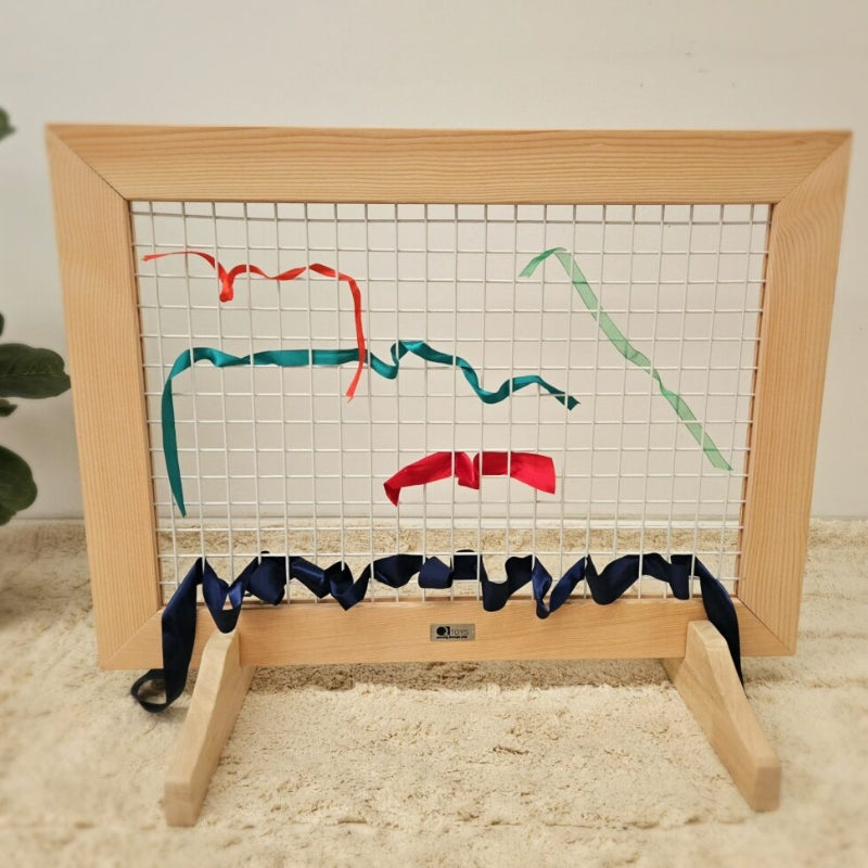 QToys - Weaving Station