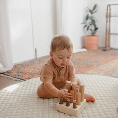 QToys - Pound A Ball Tower