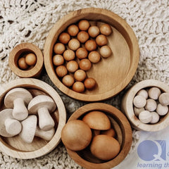 QToys - 2 Tone Stacking and Nesting Bowls