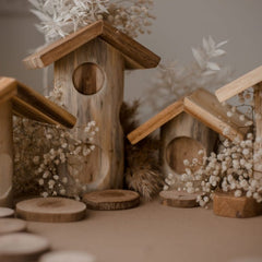 QToys - Light tree log houses set of 4