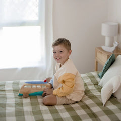 QToys - Wooden Surfing Van