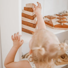 QToys - Stacking Triangle