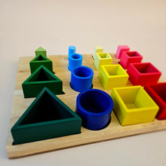 QToys - 3D sorting and nesting board