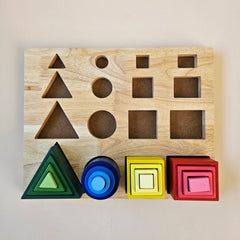 QToys - 3D sorting and nesting board