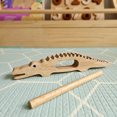 QToys - Singing Crocodile