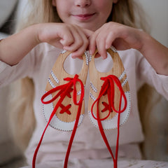 QToys - Let lace shoes