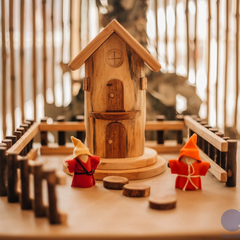 QToys - Gnome play house