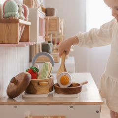 QToys - Mahogany Pot and Pan Set