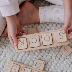 QToys - Picture Word Board