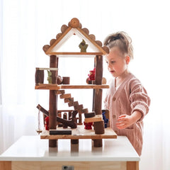 QToys - Cottage Doll house