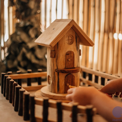 QToys - Gnome play house