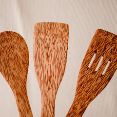 QToys - Coconut Wood Utensil (Set of 2)