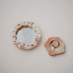 QToys - Shell Rattle & Mirror Set