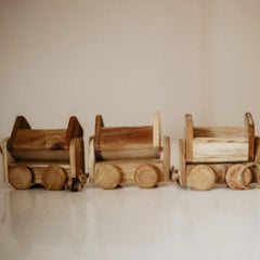 QToys - Wooden train