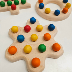 QToys - Fill me sensory boards