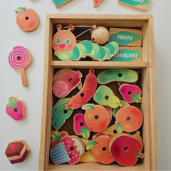 QToys - Caterpillar lacing set