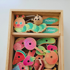 QToys - Caterpillar lacing set
